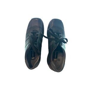 Skechers Men’s Black Leather Lace Up Sneakers Size 10